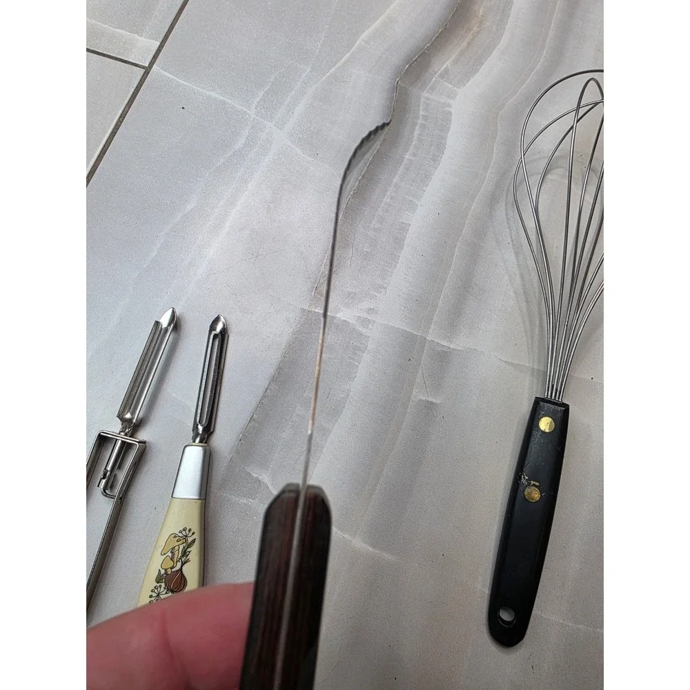Vintage Kitchen Tool Lot Mushroom Peeler Wooden Salad Tongs Japan Pasta Serve A6